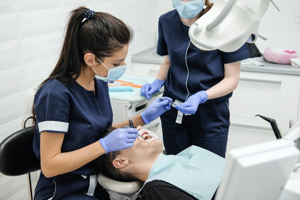 The benefits of good dental care for people with autoimmune disorders