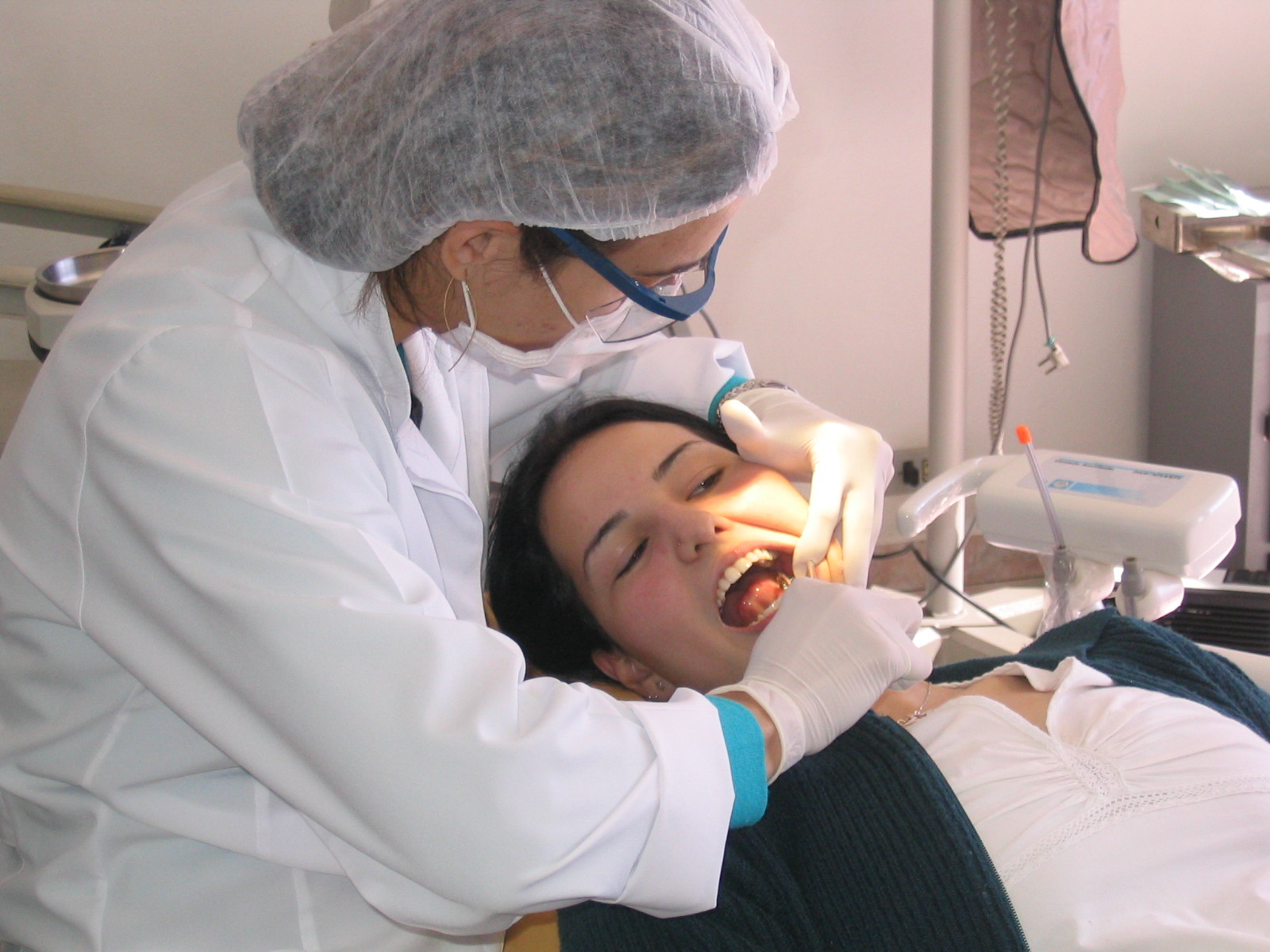 What Factors Affect the Cost of Cosmetic Dentistry