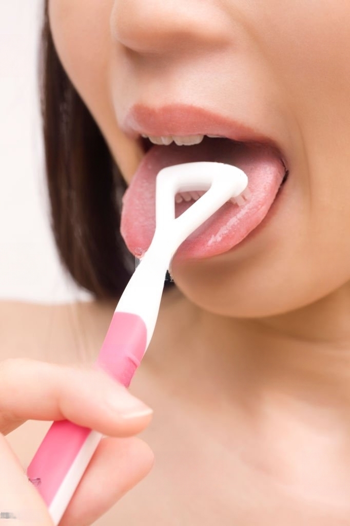 The importance of tongue scraping for good oral health